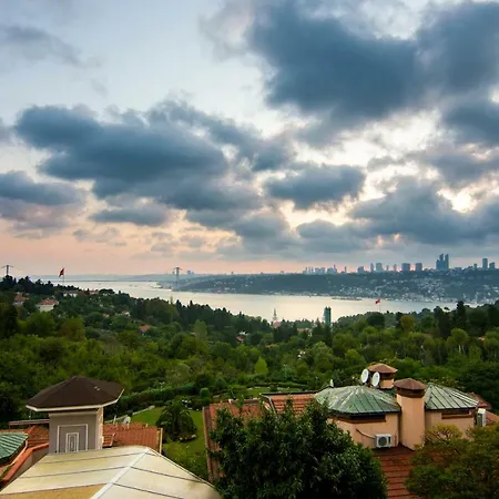Spacious Bosphorus View 1 Bd Apt. Lägenhet *