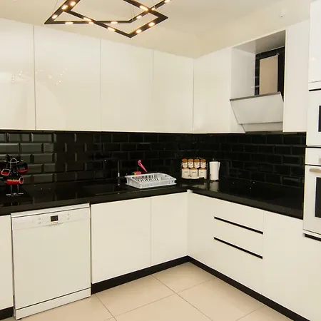 アパート Spacious Bosphorus View 1 Bd Apt. *